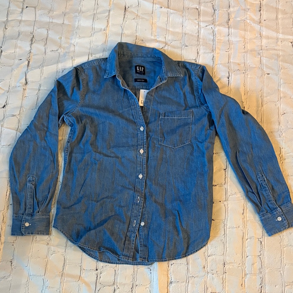 GAP Blue Casual Button Down Shirt with Long Sleeves